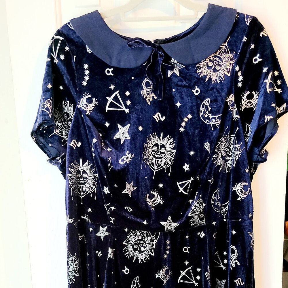 New Modcloth x Collectif blue and silver foil zodiac plus size skater uk20